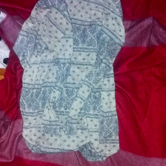 Cover - Picture 2 of 3